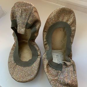 Yosi Samra Gold/Multi Glitter Flats - size 7